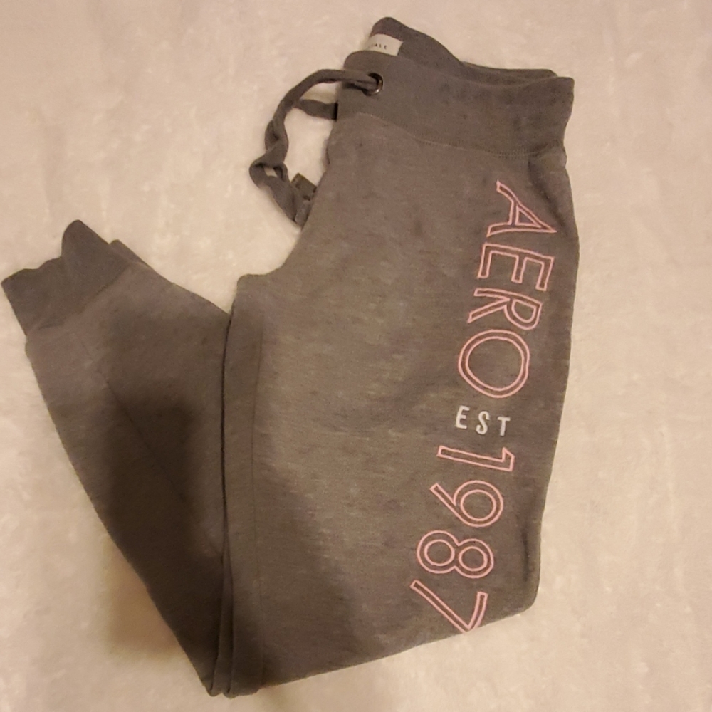 Aeropostal ankle sweats